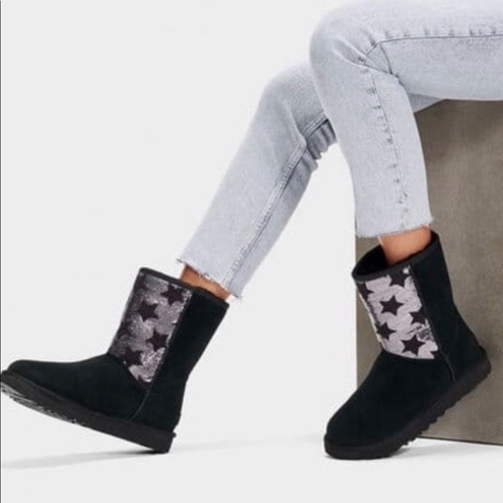 Auth UGG Classic Short Sequin Stars - SZ 8